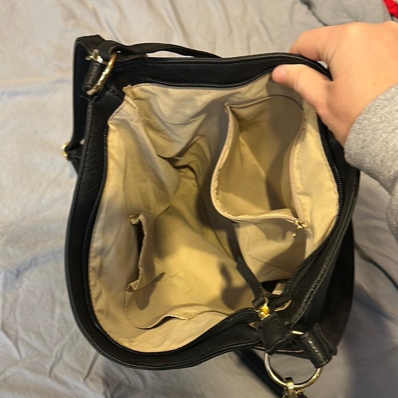 Dolce Vita Black Shoulder Bag - Picture 3 of 5